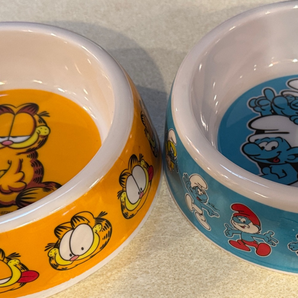 Garfield & Smurfs Plastic Pet Bowls - Yellow and Blue